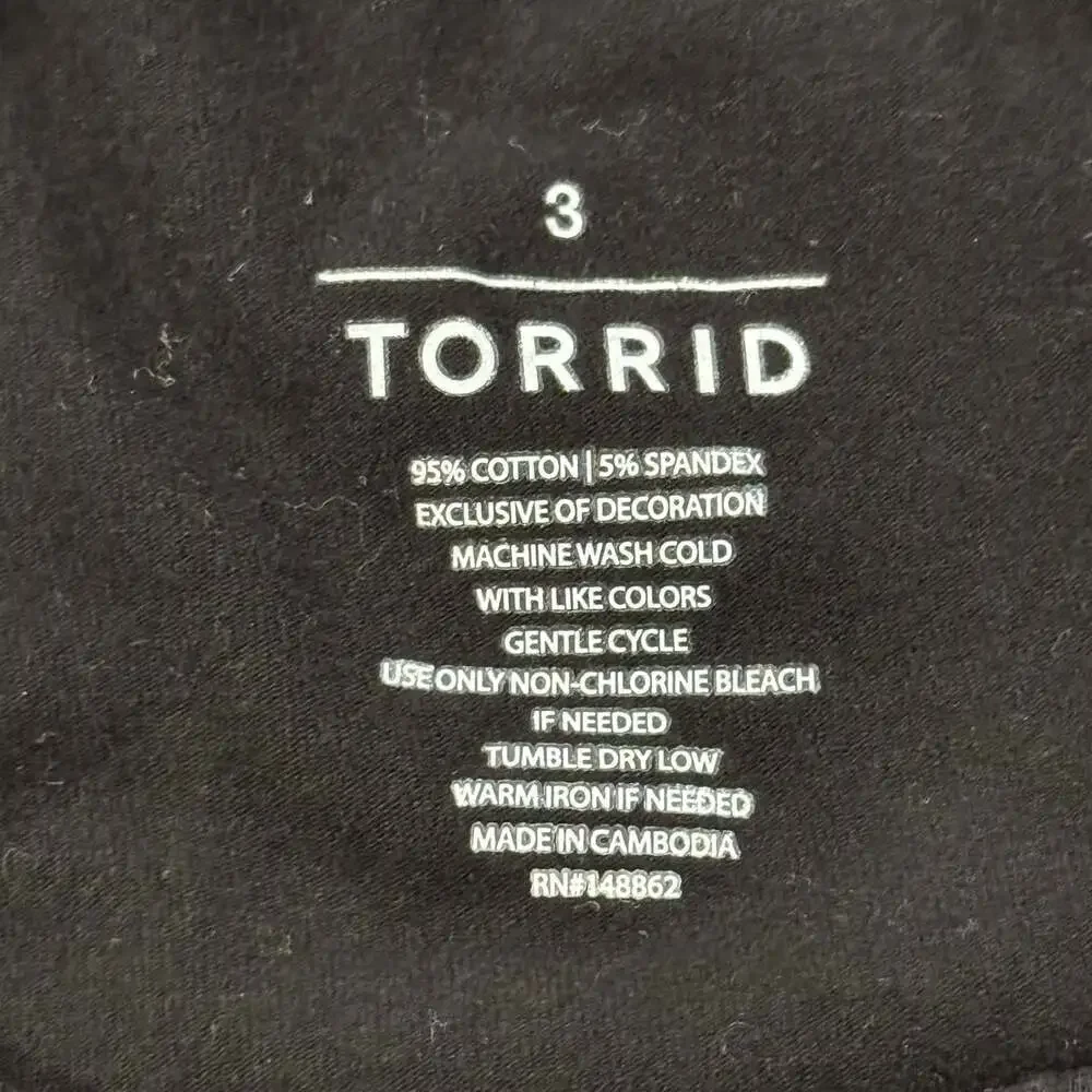 Torrid Sz 3X Crop Leggings Black Lace Trim Comfort Stretch Whimsigoth
